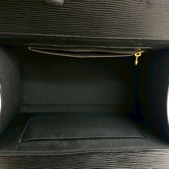 FENDI Black Leather Shoulder Bag - Picture 9 of 10